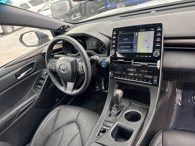 2022 Toyota Avalon Hybrid XLE Plus