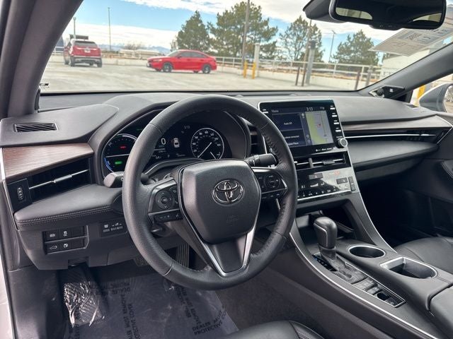 2022 Toyota Avalon Hybrid XLE Plus