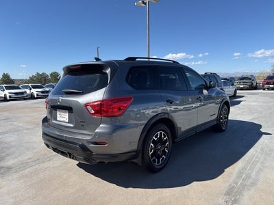 2020 Nissan Pathfinder SV